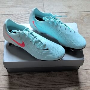 Nike Aqua/Turquoise Soccer Cleats with Pink Swoosh